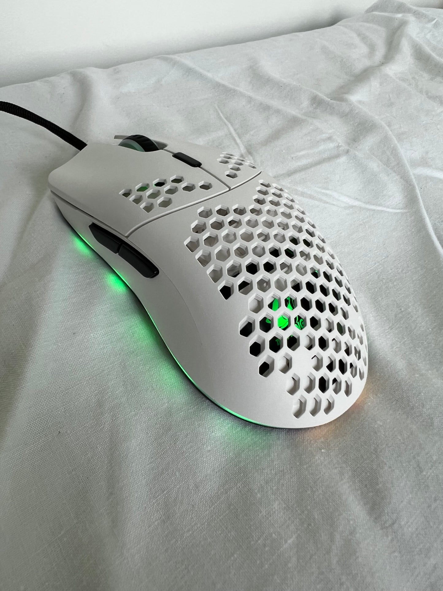 Ultra Lightweight RGB Honeycomb Ergonomic 6400dpi Gaming Mouse